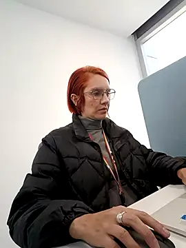 Snapshot of your_red_rose_ chatting on 01-29-25, 12:56 your red rose online show from 01-29-25, 12:56