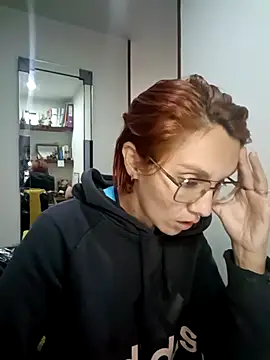 Snapshot of your_red_rose_ chatting on 02-28-25, 09:23 your red rose online show from 02-28-25, 09:23