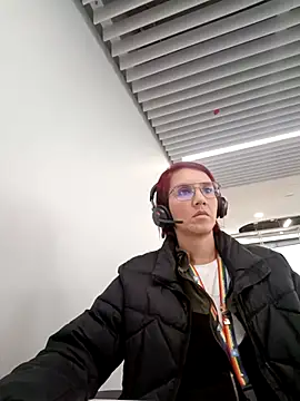 Snapshot of your_red_rose_ chatting on 03-06-25, 04:17 your red rose online show from 03-06-25, 04:17