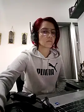 Snapshot of your_red_rose_ chatting on 03-10-25, 11:53 your red rose online show from 03-10-25, 11:53