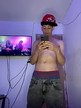 LatinBoysxxx online show from 03-12-25, 09:35