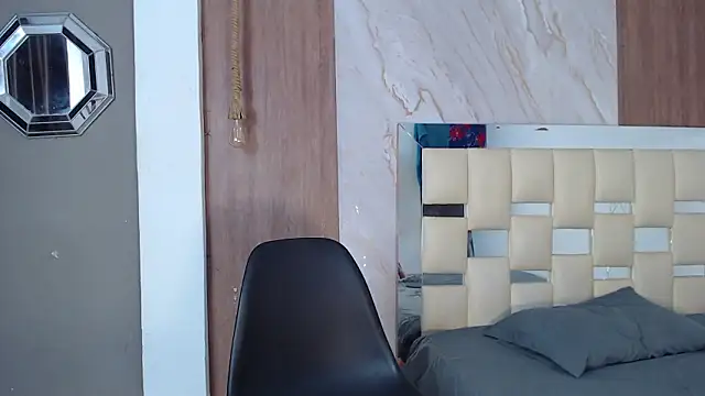 hera divine online show from 03-18-26, 02:09