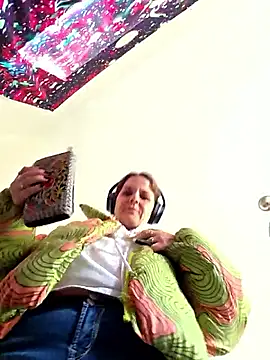 thatonespicychick online show from 10-29-25, 02:52