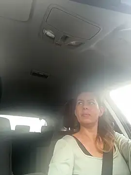 Snapshot of uber_babe chatting on 12-14-24, 01:38 uber babe online show from 12-14-24, 01:38