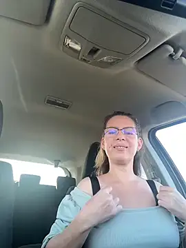 Snapshot of uber_babe chatting on 12-15-24, 10:07 uber babe online show from 12-15-24, 10:07