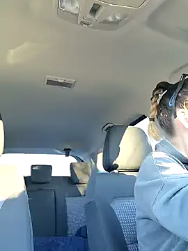 Snapshot of uber_babe chatting on 12-19-24, 06:34 uber babe online show from 12-19-24, 06:34