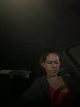 Snapshot of uber_babe chatting on 12-29-24, 04:08 uber babe online show from 12-29-24, 04:08