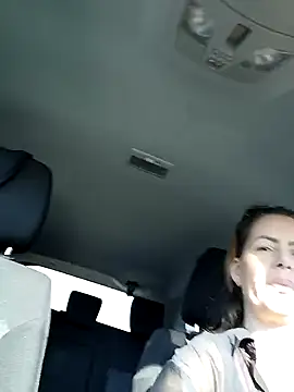 Snapshot of uber_babe chatting on 01-16-25, 09:16 uber babe online show from 01-16-25, 09:16