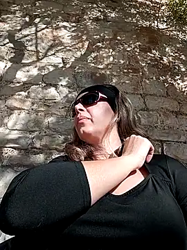 Snapshot of uber_babe chatting on 12-02-25, 11:37 uber babe online show from 12-02-25, 11:37