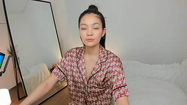 Peopleneedlove144 online show from 02-04-25, 07:55