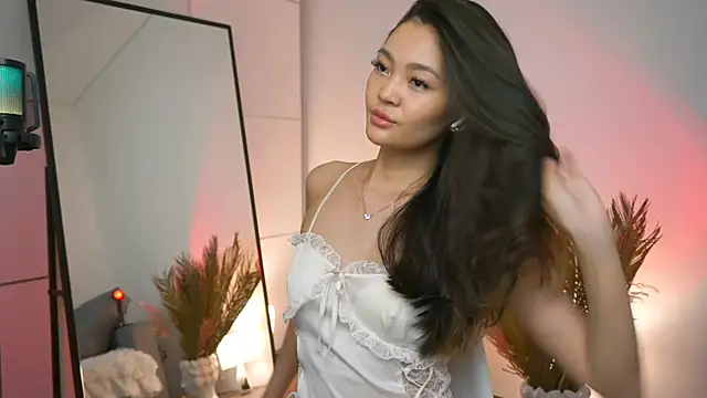 Peopleneedlove144 online show from 02-16-25, 06:21