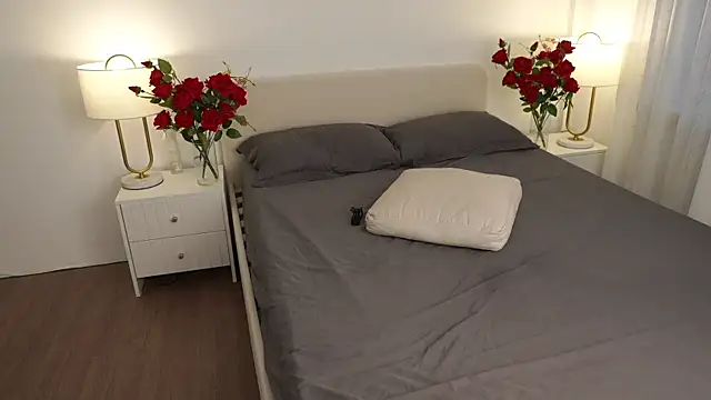 Peopleneedlove144 online show from 04-14-26, 03:18