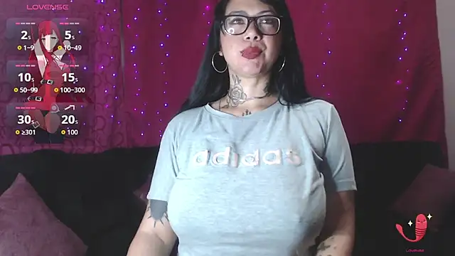 Snapshot of Saloome- chatting on 11-30-25, 06:50 Saloome- online show from 11-30-25, 06:50