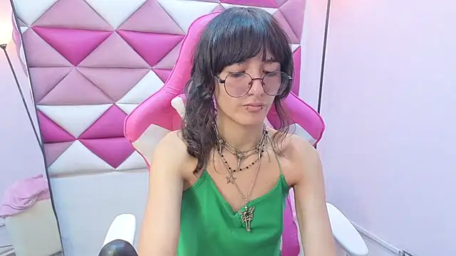 Snapshot of Danny_Face chatting on 02-09-26, 01:59 Danny Face online show from 02-09-26, 01:59