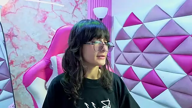 Snapshot of Danny_Face chatting on 02-20-26, 02:06 Danny Face online show from 02-20-26, 02:06