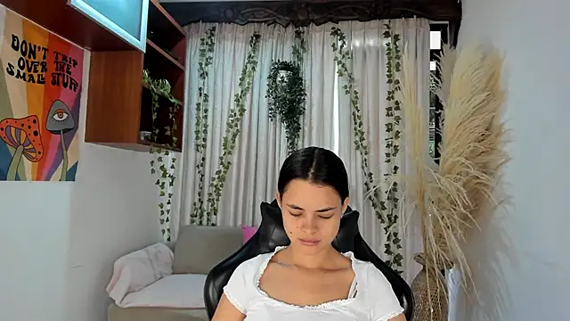 HannaRhodes online show from 03-31-26, 02:39