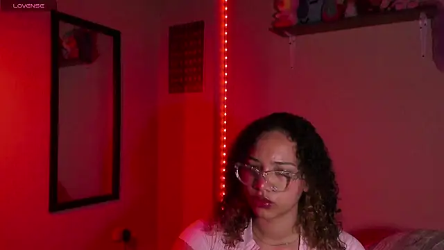 MadelineBenet online show from 01-11-25, 05:41