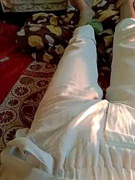 Snapshot of QUEEN-X-CPL chatting on 01-06-25, 05:06 QUEEN-X-CPL online show from 01-06-25, 05:06