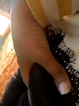 Snapshot of QUEEN-X-CPL chatting on 01-15-25, 04:54 QUEEN-X-CPL online show from 01-15-25, 04:54