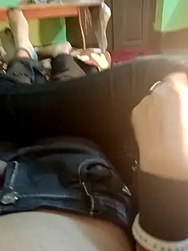 Snapshot of QUEEN-X-CPL chatting on 01-16-25, 05:01 QUEEN-X-CPL online show from 01-16-25, 05:01