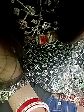 Snapshot of QUEEN-X-CPL chatting on 03-08-25, 06:05 QUEEN-X-CPL online show from 03-08-25, 06:05