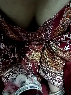 Snapshot of QUEEN-X-CPL chatting on 09-25-25, 06:22 QUEEN-X-CPL online show from 09-25-25, 06:22