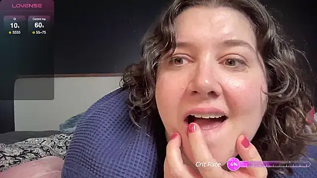 Snapshot of missvioletluxe chatting on 12-12-24, 04:53 missvioletluxe online show from 12-12-24, 04:53