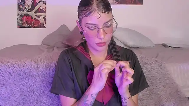 Luna-Chann online show from 11-05-25, 10:54