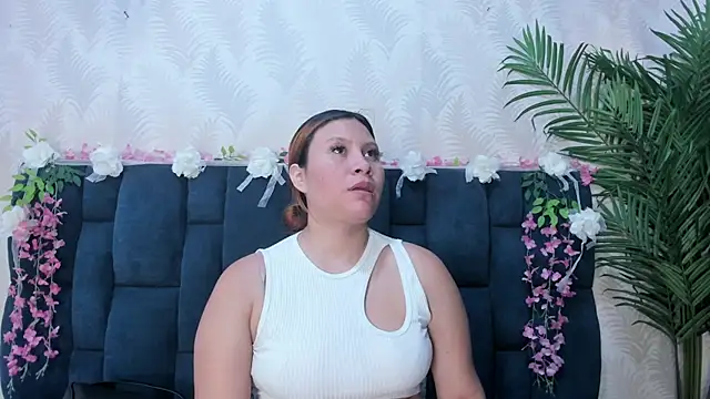Snapshot of Melody_Megann chatting on 07-14-26, 09:09 Melody Megann online show from 07-14-26, 09:09