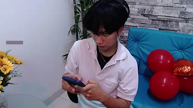Snapshot of Eriol_ chatting on 02-06-25, 09:17 Eriol online show from 02-06-25, 09:17