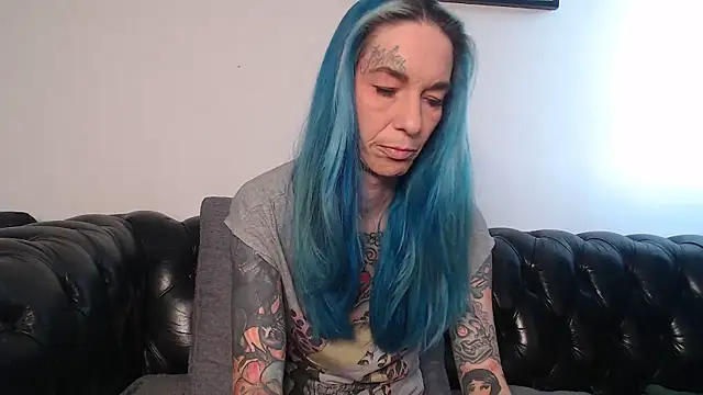 Snapshot of RavenryderUK chatting on 12-03-24, 11:01 RavenryderUK online show from 12-03-24, 11:01