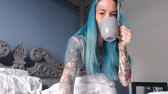 Snapshot of RavenryderUK chatting on 01-08-25, 10:37 RavenryderUK online show from 01-08-25, 10:37