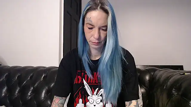 Snapshot of RavenryderUK chatting on 02-05-25, 09:18 RavenryderUK online show from 02-05-25, 09:18