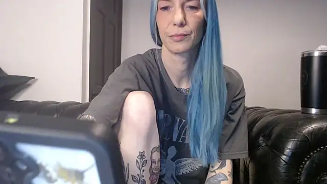 Snapshot of RavenryderUK chatting on 02-08-25, 09:36 RavenryderUK online show from 02-08-25, 09:36