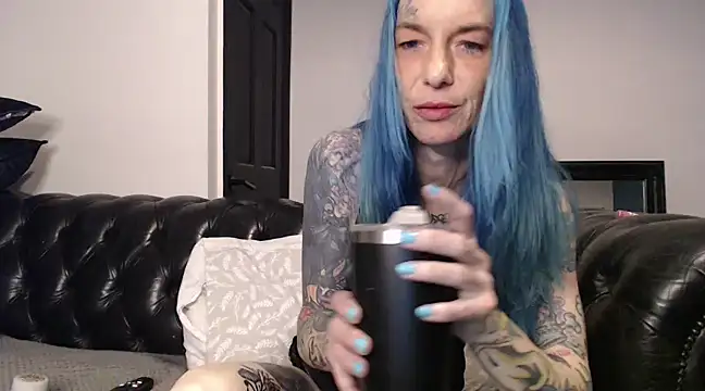 Snapshot of RavenryderUK chatting on 03-09-25, 09:57 RavenryderUK online show from 03-09-25, 09:57