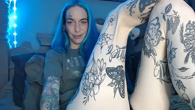 Snapshot of RavenryderUK chatting on 09-15-25, 09:48 RavenryderUK online show from 09-15-25, 09:48