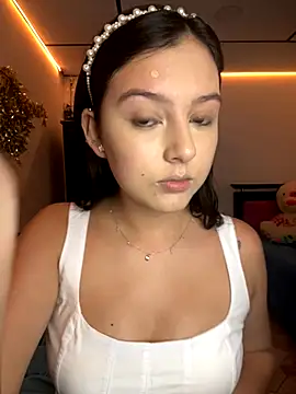 kanne mia online show from 11-26-25, 06:31