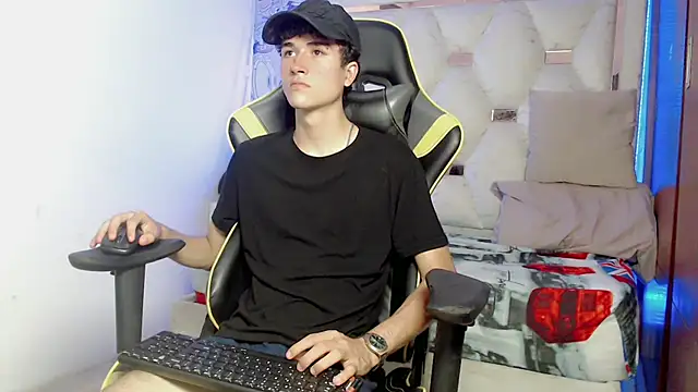 johnny cagee online show from 09-28-25, 04:07