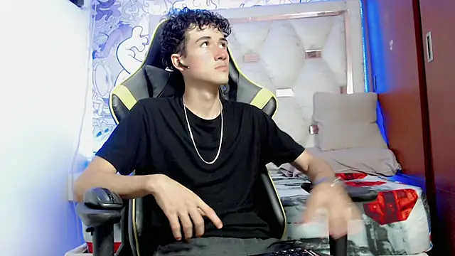 johnny cagee online show from 10-10-25, 04:44