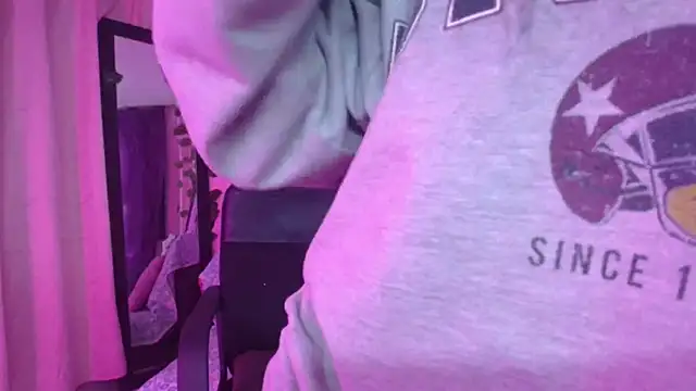 Snapshot of Gaby_Tailor chatting on 01-17-25, 04:15 Gaby Tailor online show from 01-17-25, 04:15