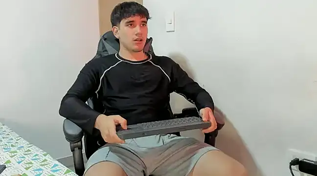 leo030809 online show from 12-18-24, 12:32