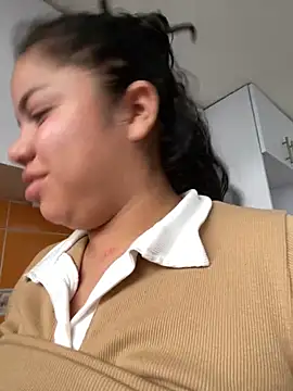 Snapshot of Elaa_euphoria chatting on 01-16-25, 02:30 Elaa euphoria online show from 01-16-25, 02:30