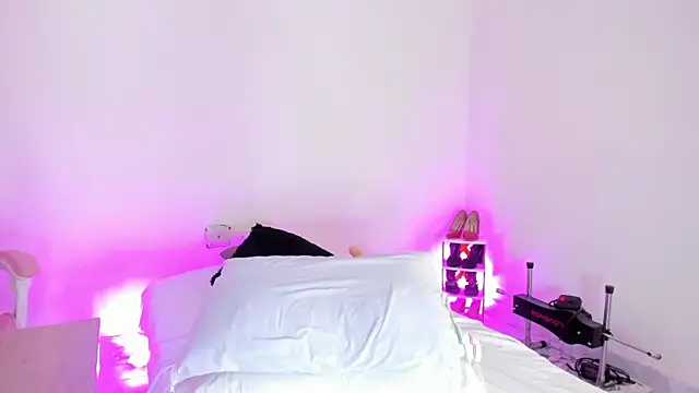 Pammela Smith online show from 02-21-25, 12:27