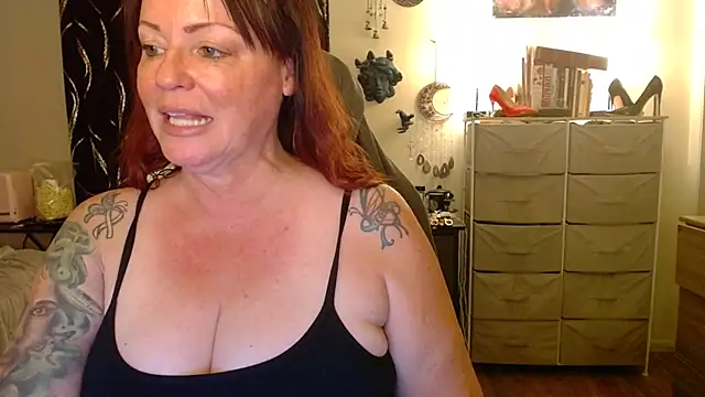 Nikkimastersgirl1091 online show from 04-19-26, 11:51