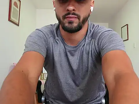 Snapshot of jon-bukowsky chatting on 03-19-26, 04:33 jon-bukowsky online show from 03-19-26, 04:33