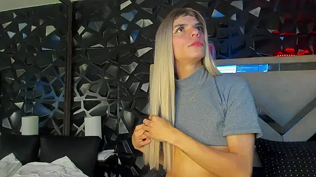 Snapshot of maxx_steell_ chatting on 12-04-24, 08:45 maxx steell online show from 12-04-24, 08:45