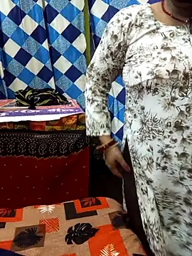 Snapshot of Manjudear chatting on 05-17-26, 01:47 Manjudear online show from 05-17-26, 01:47