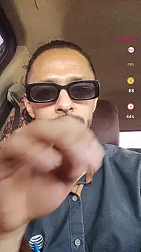 Snapshot of Donstark6669 chatting on 01-26-25, 11:29 Donstark6669 online show from 01-26-25, 11:29