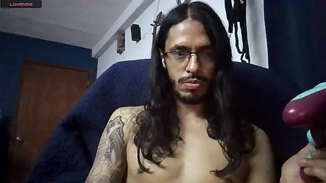 Snapshot of Donstark6669 chatting on 02-07-25, 11:01 Donstark6669 online show from 02-07-25, 11:01
