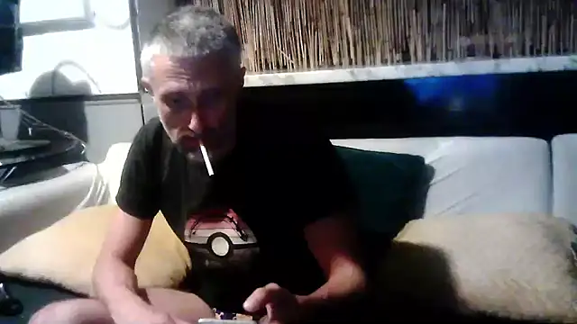 Snapshot of unclestefansdick chatting on 09-08-25, 07:57 unclestefansdick online show from 09-08-25, 07:57